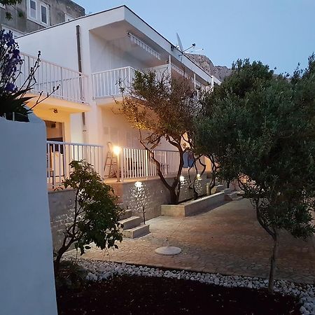 Apartments Santic Подаца Екстериор снимка